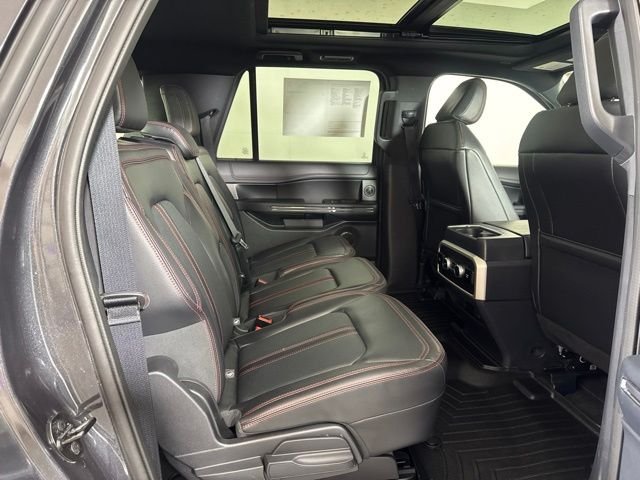 Used 2022 Gray Ford Limited image 5
