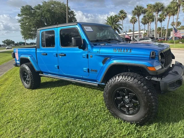 2024 Jeep Gladiator Willys's photo