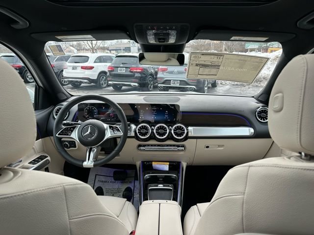 New 2026 Polar White Mercedes-Benz GLB 250 image 28