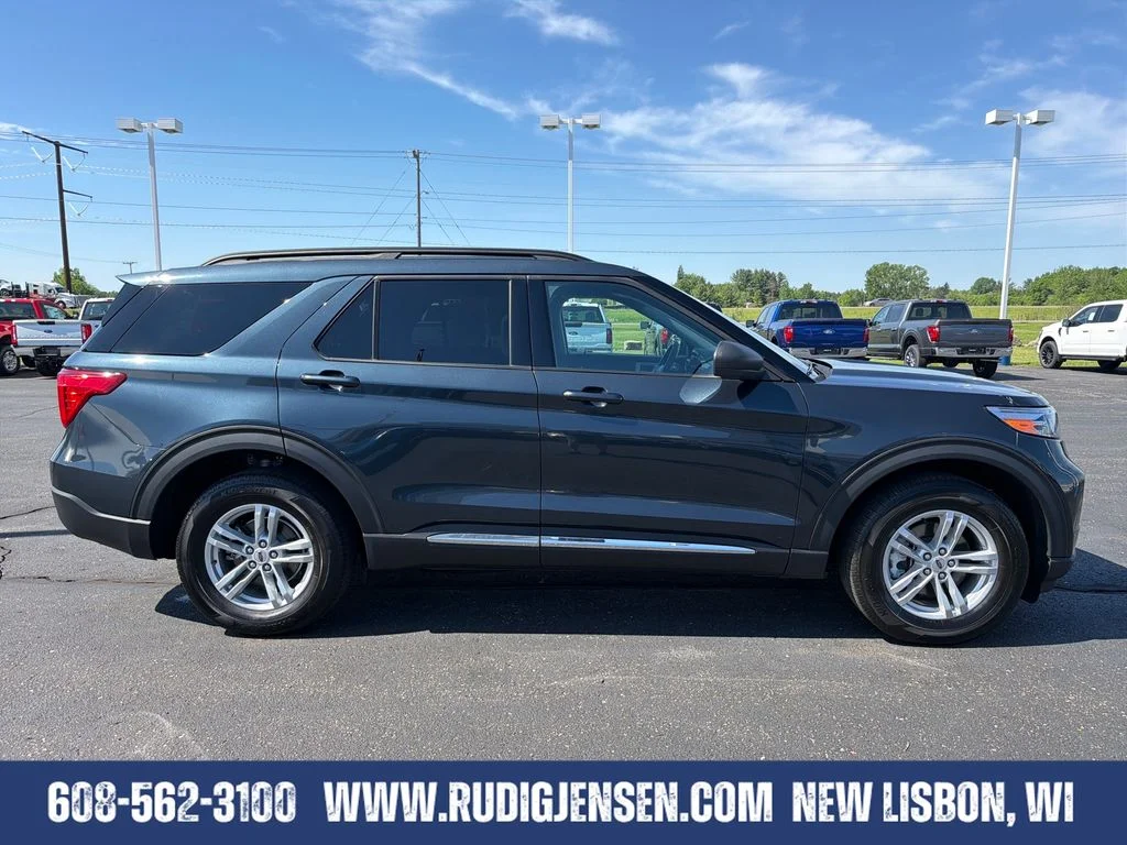 Used 2024 Blue Ford XLT image 6