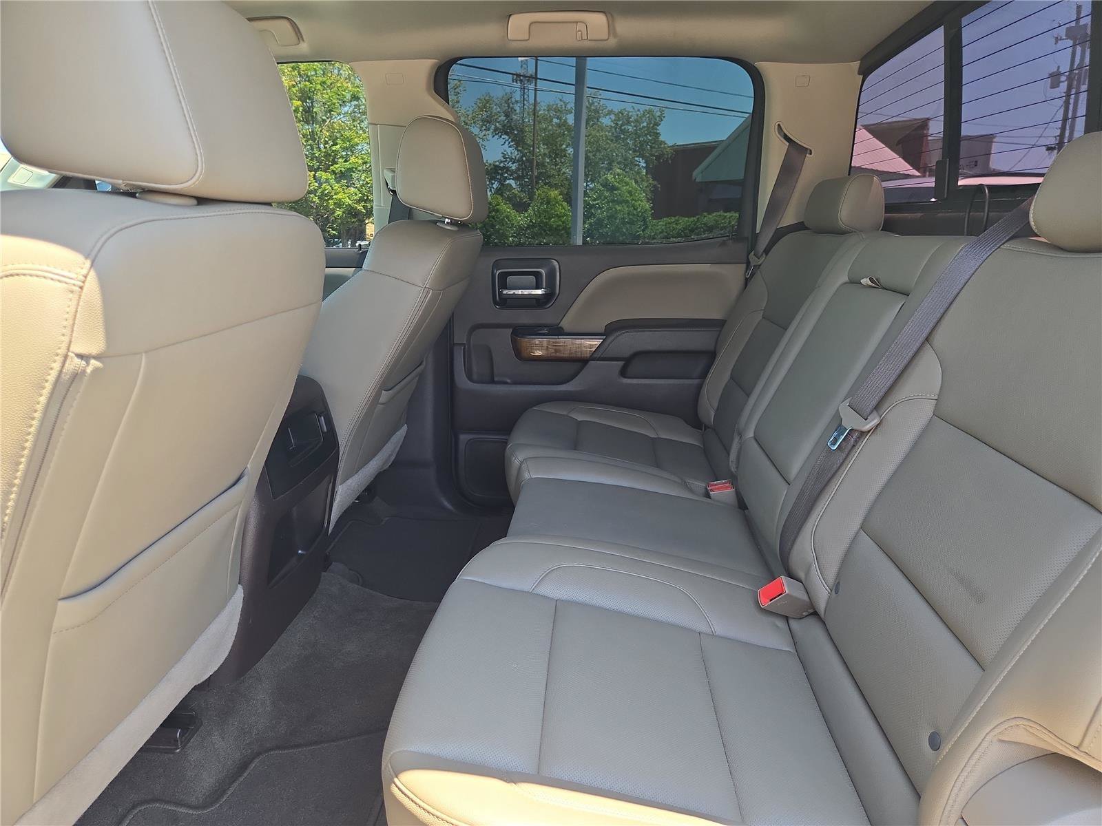 Used 2018 White GMC SLT image 11