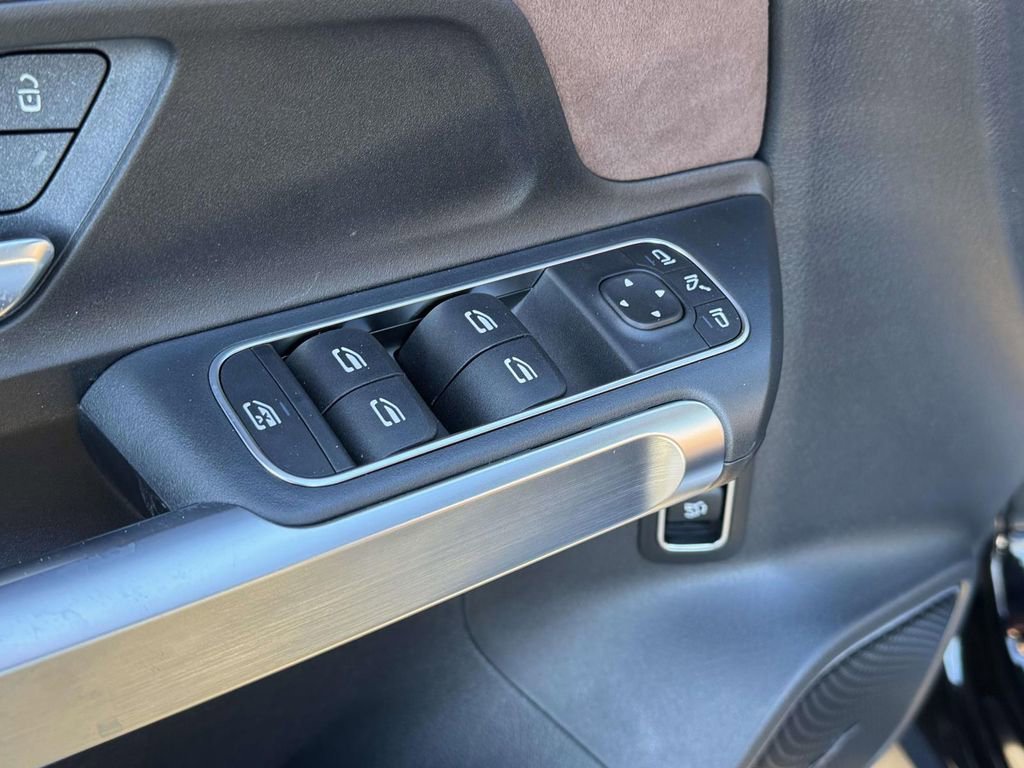 2026 Mercedes-Benz GLB AMG GLB 35 - Photo 18