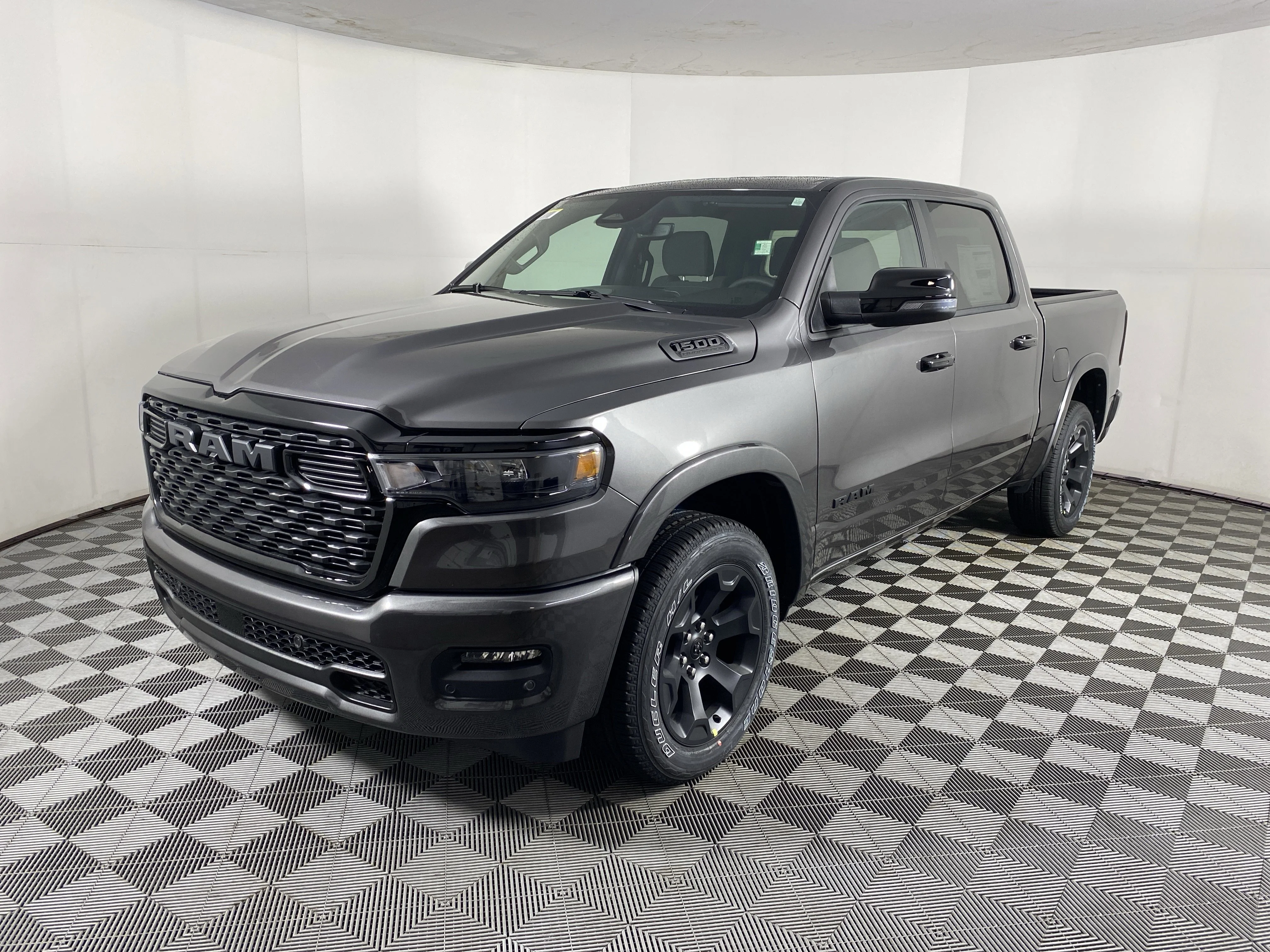 New 2026 Granite Crystal Metallic Clear-Coat Exterior Paint RAM Big Horn/Lone Star image 10