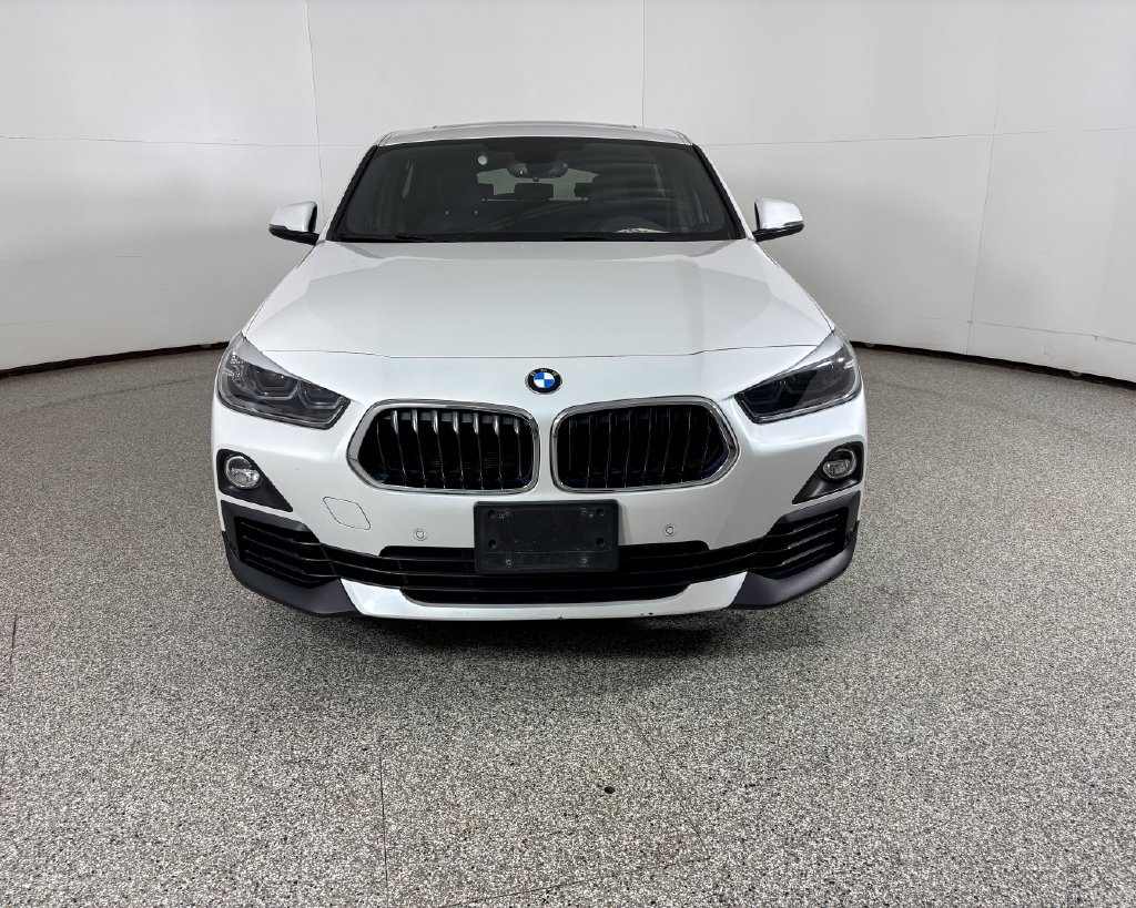 Used 2018 White BMW xDrive28i image 3