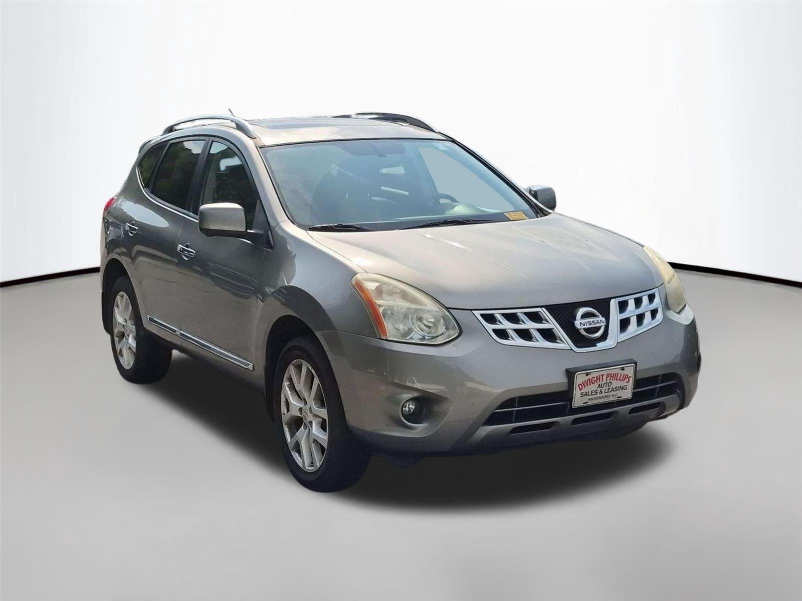 Used 2012 Platinum Graphite Nissan SL image 7