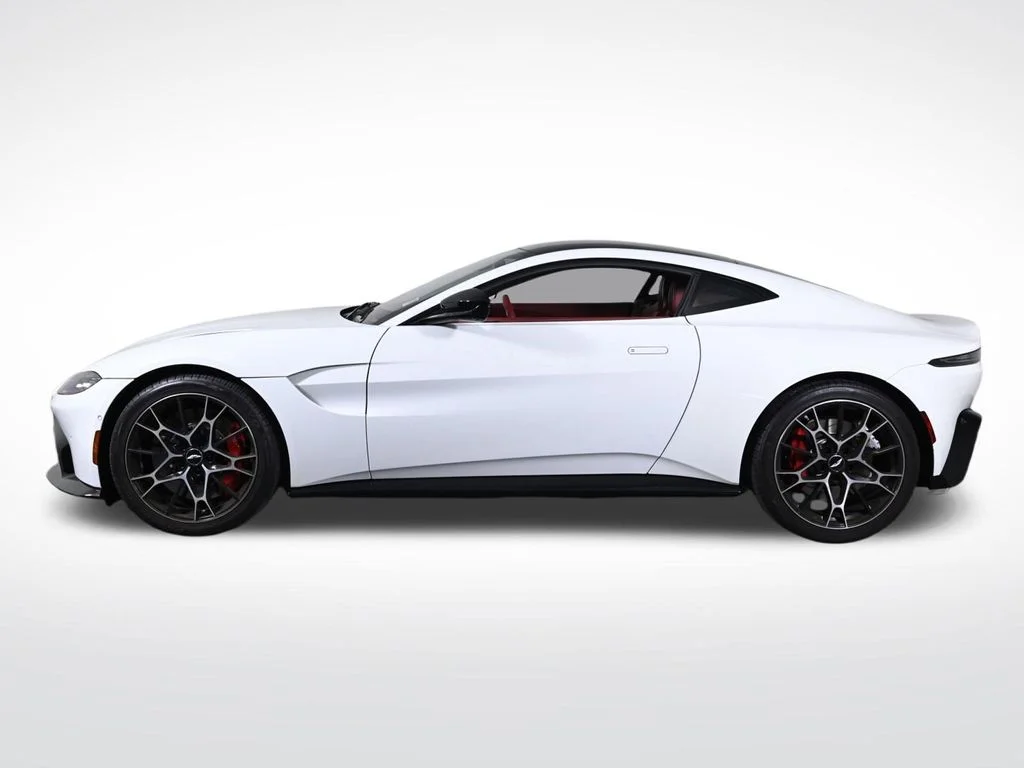 Used 2022 Lunar White Aston Martin Coupe image 2