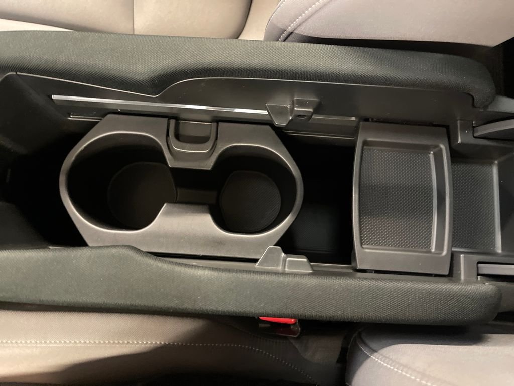 Used 2018  Honda EX-T image 26
