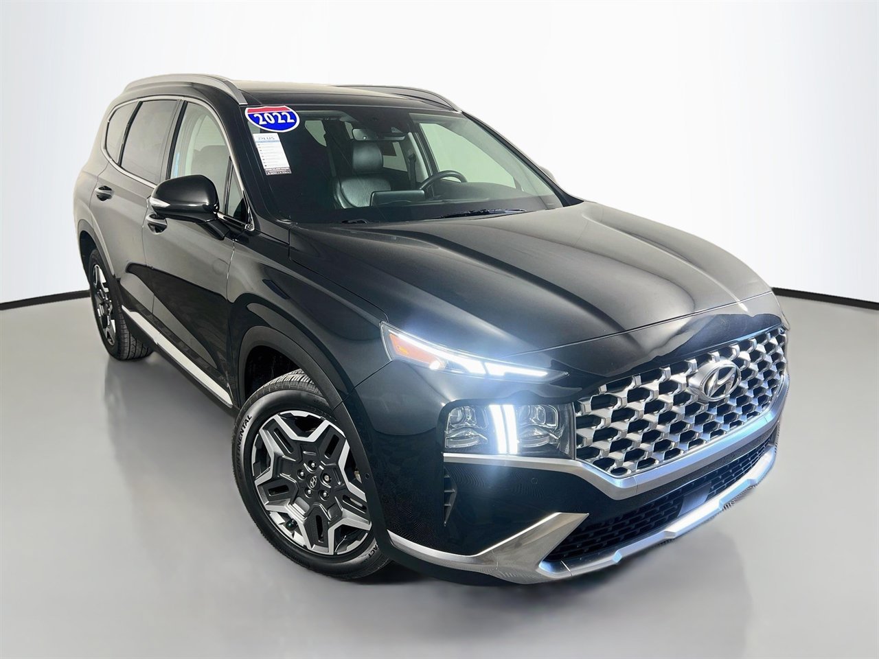 Used 2022 Black Hyundai Limited image 2