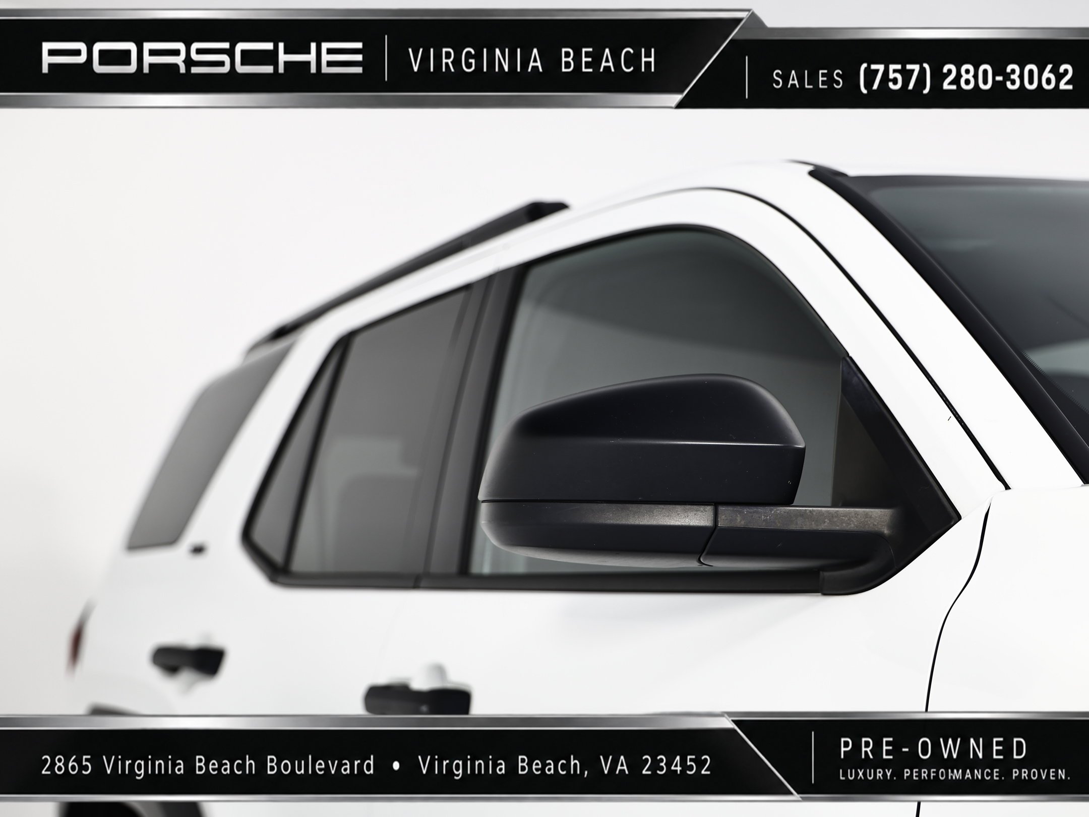 Used 2025 White Toyota SR5 image 15