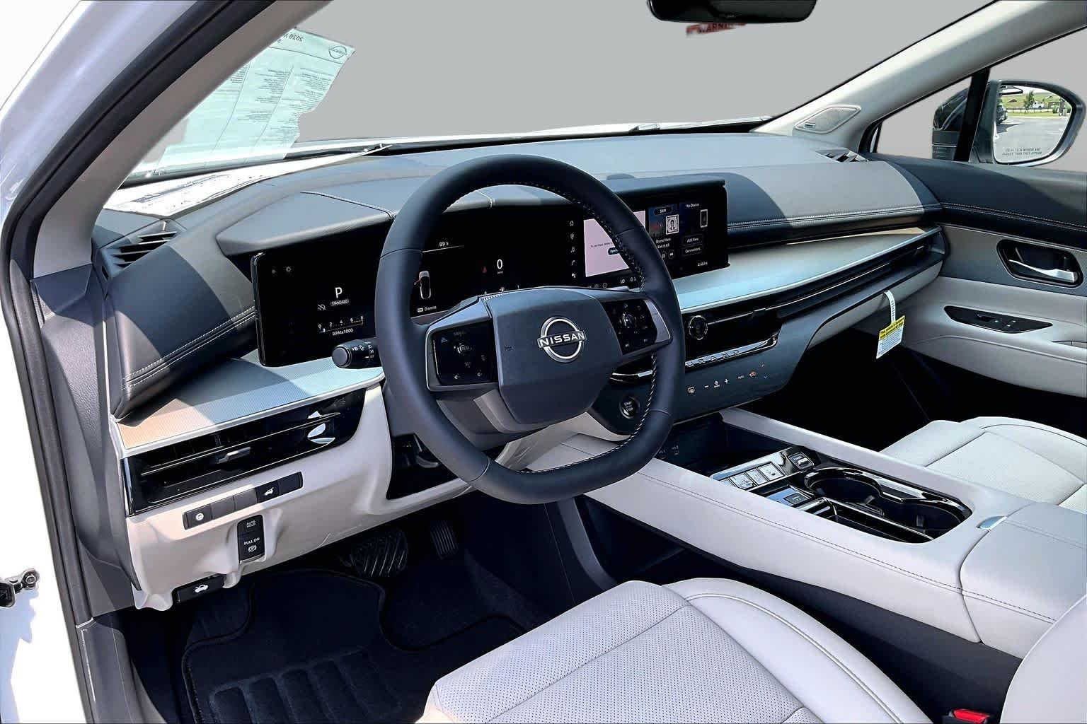 New 2026 Everest White Pearl TriCoat Nissan SL image 8