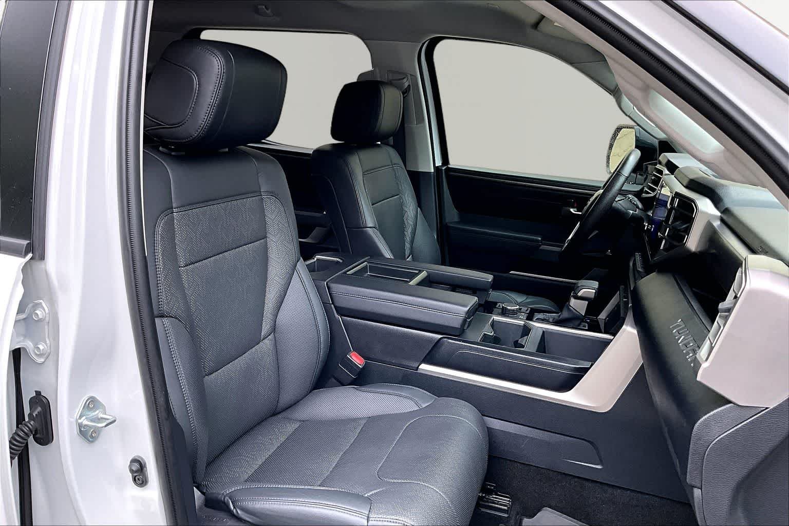 Used 2024 Ice Cap Toyota SR5 image 9