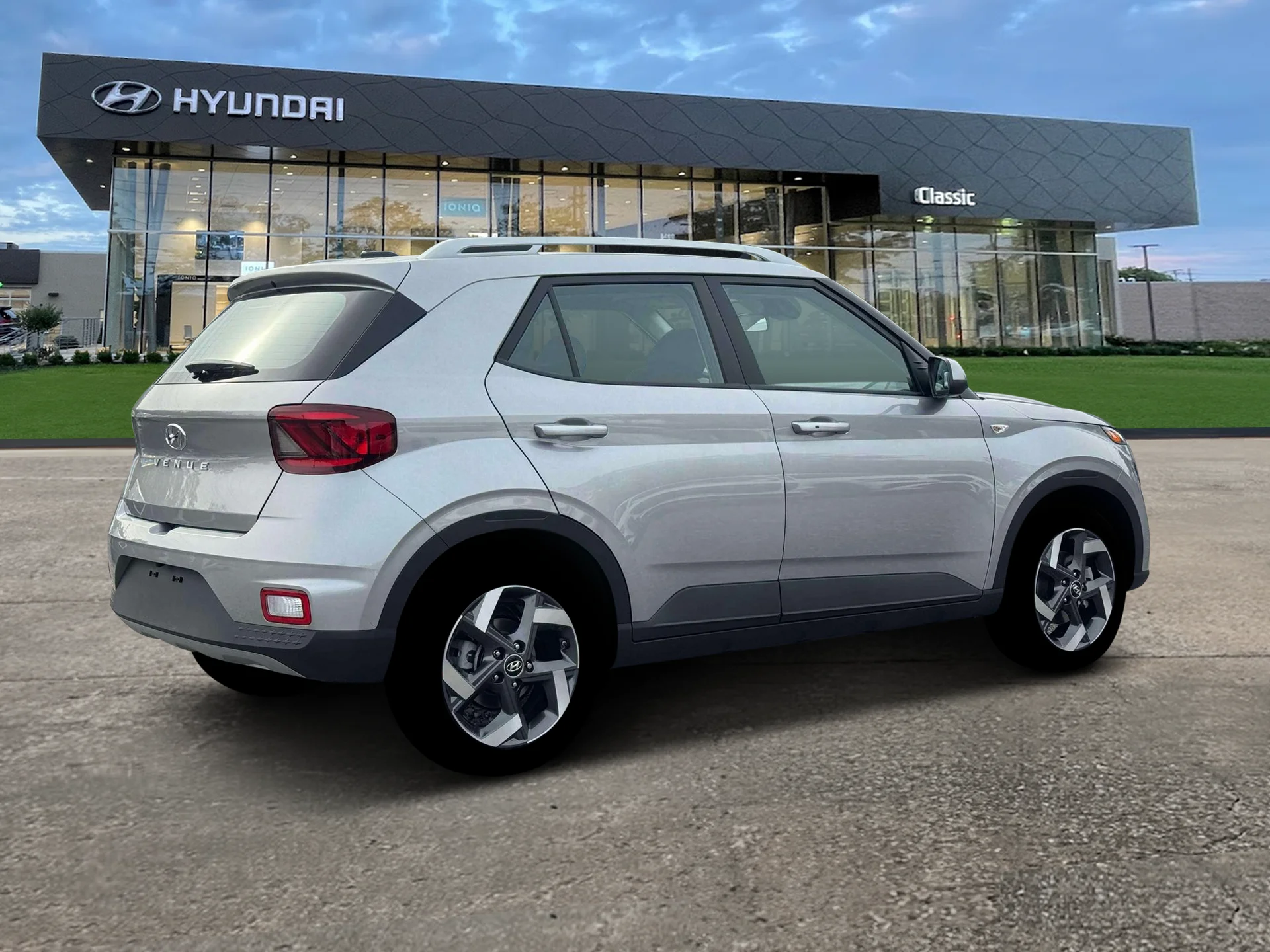 New 2026 Shimmering Silver Hyundai SEL image 8