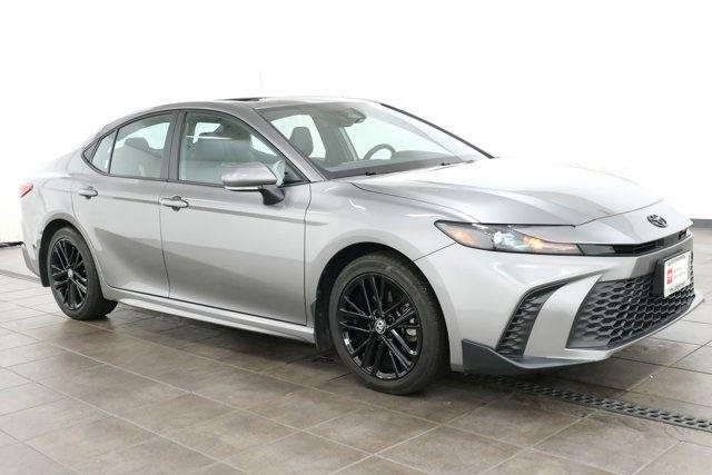 Certified Used 2025 PRECIOUS METAL Toyota  image 29