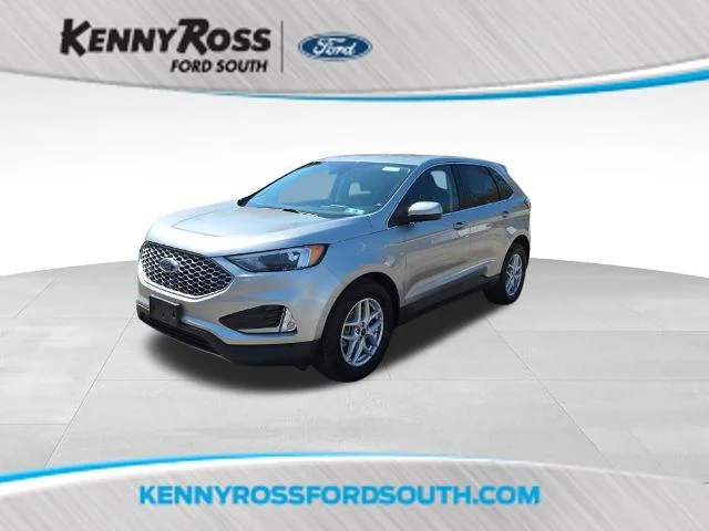 Used 2023 Silver Metallic Ford  image 1