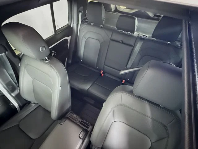 New 2026 Fuji White Land Rover S image 14