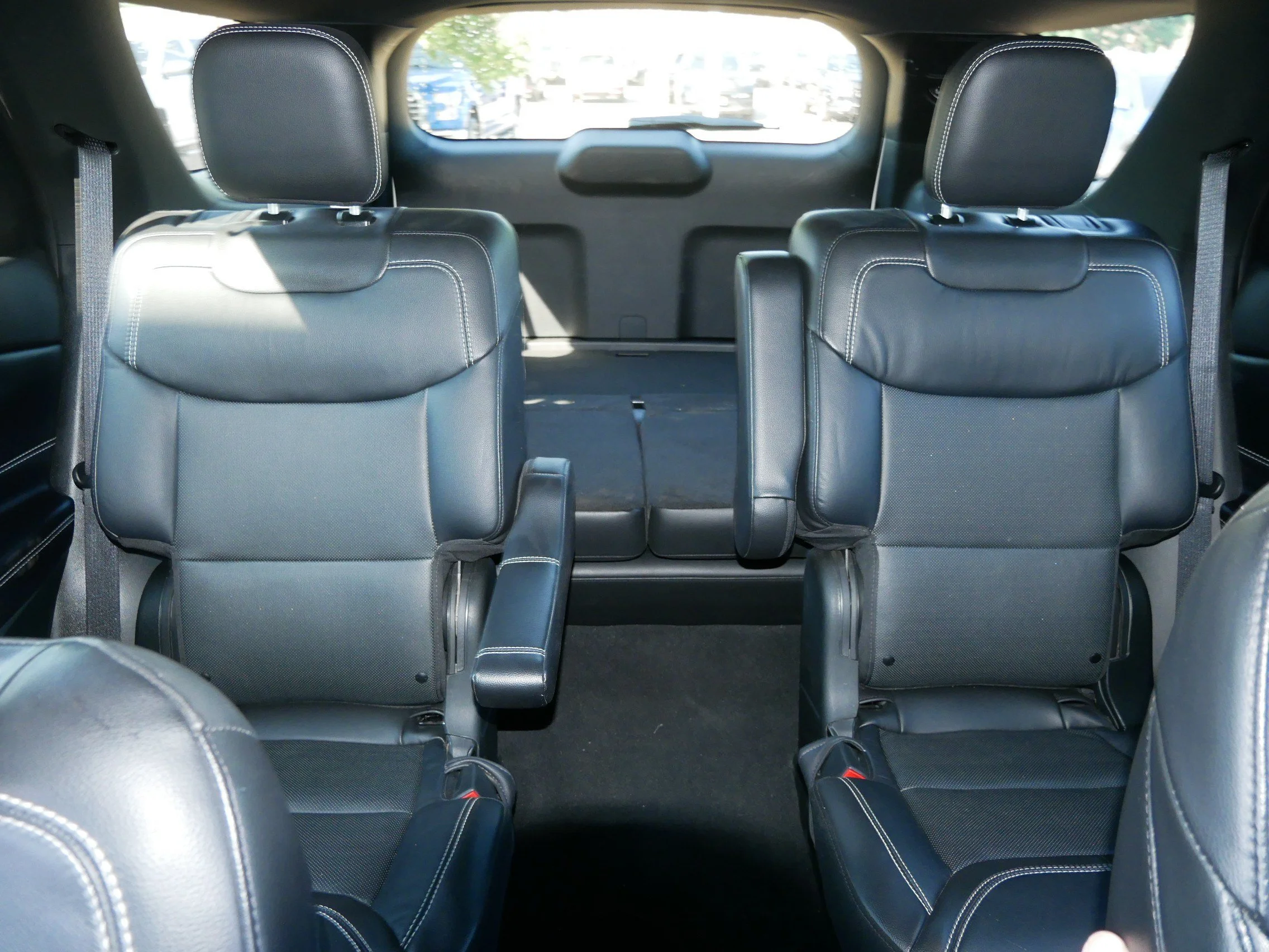Used 2023 Star White Metallic Tri-Coat Ford ST image 13