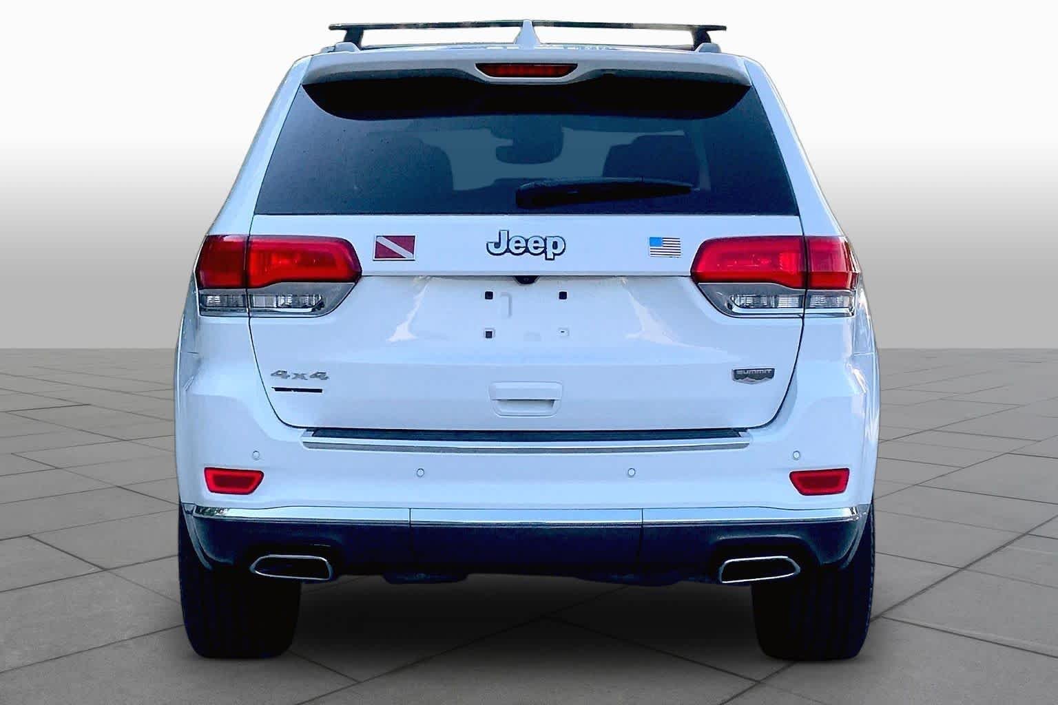 Used 2018 Bright White Clearcoat Jeep Summit image 5