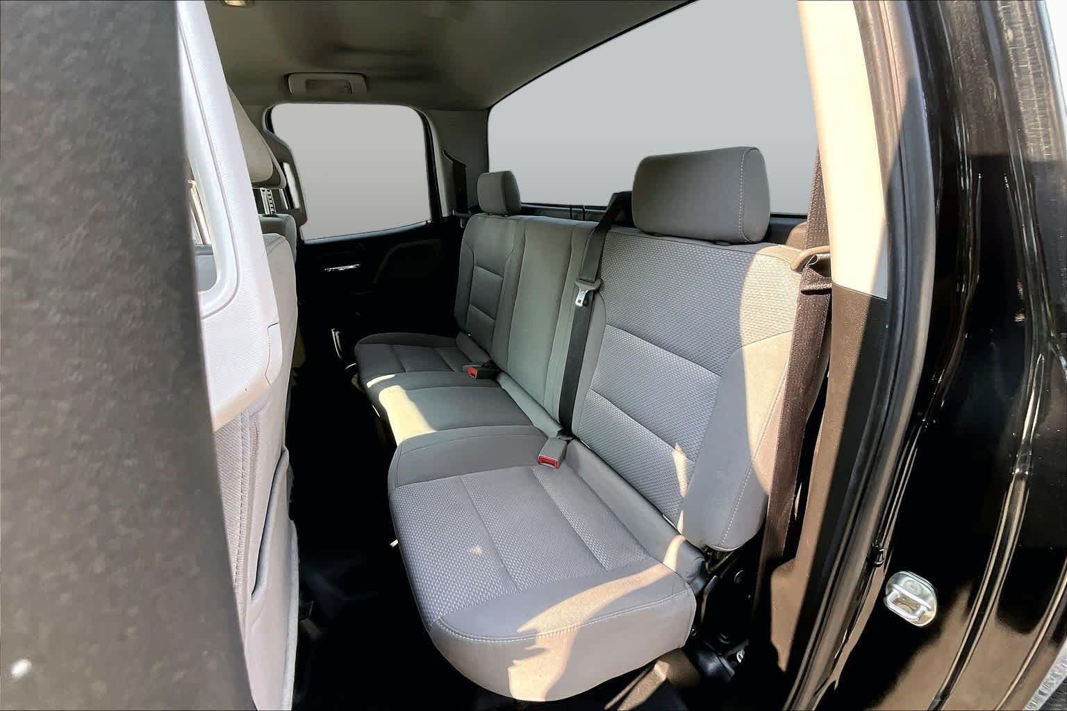 Used 2018 Black Chevrolet Custom image 20