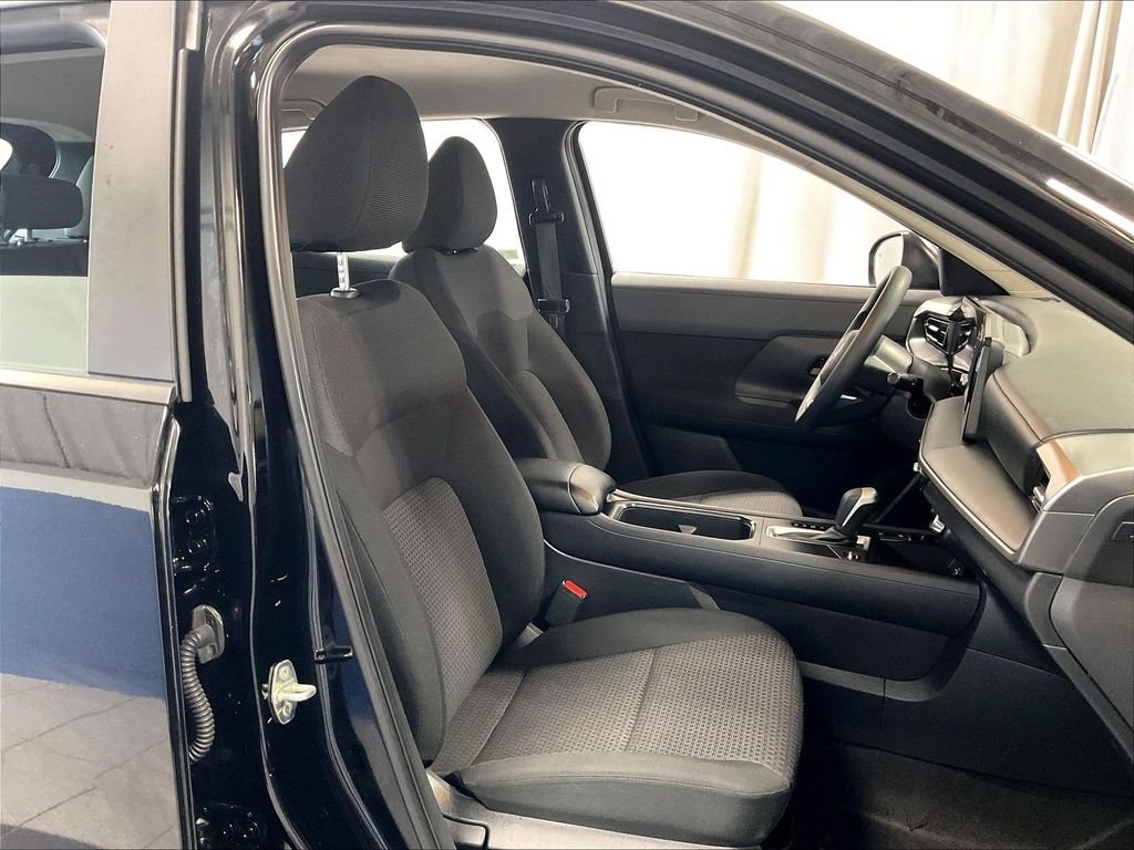 Used 2025 Black Nissan S image 11