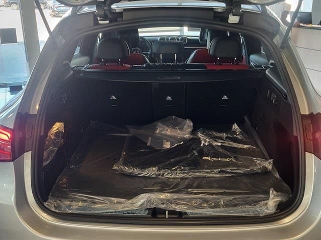 Used 2026 Silver Mercedes-Benz GLC 300 image 5