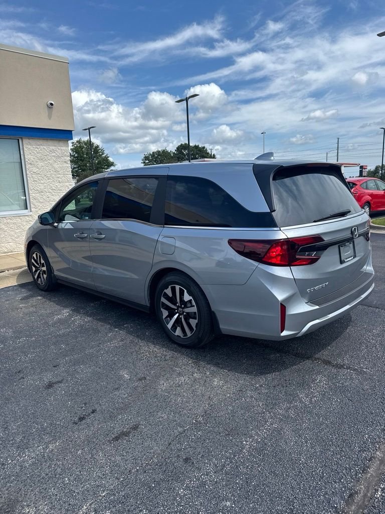 Used 2026 Silver Metallic Honda EX-L image 4