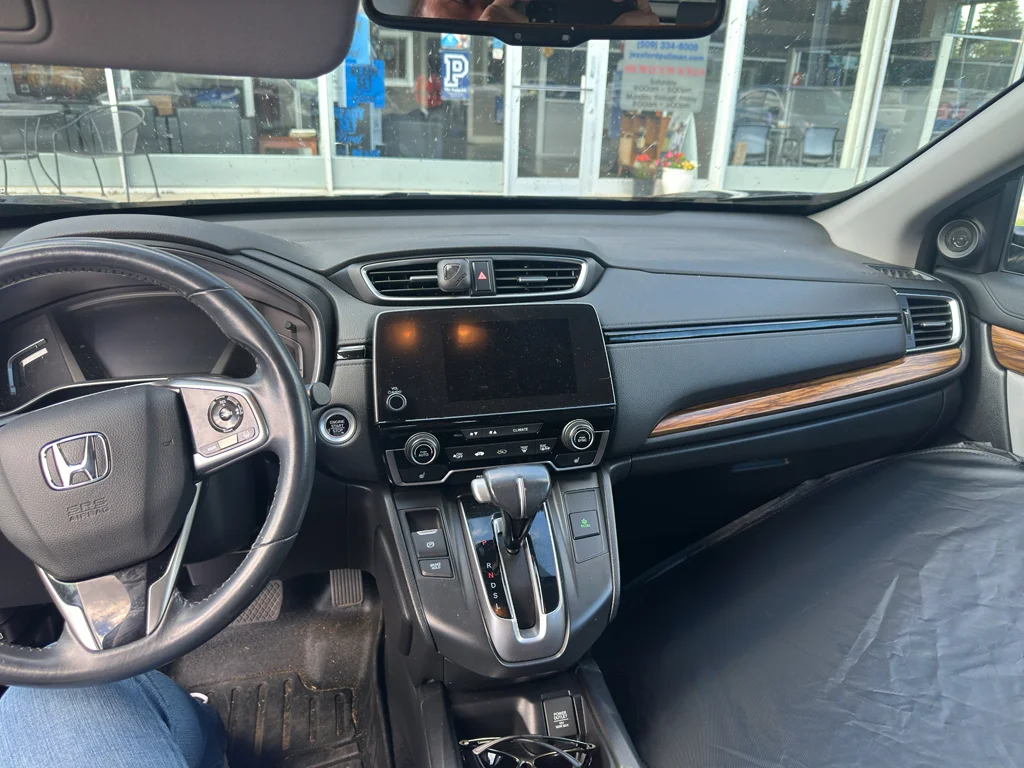 Used 2019 Obsidian Blue Pearl Honda Touring image 8