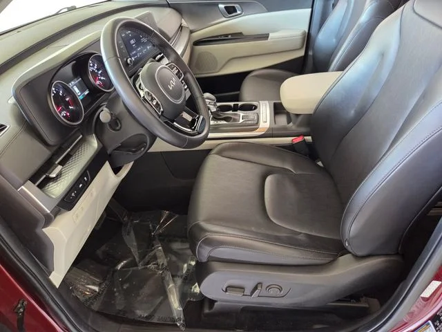 Used 2024 Red Kia LX image 10
