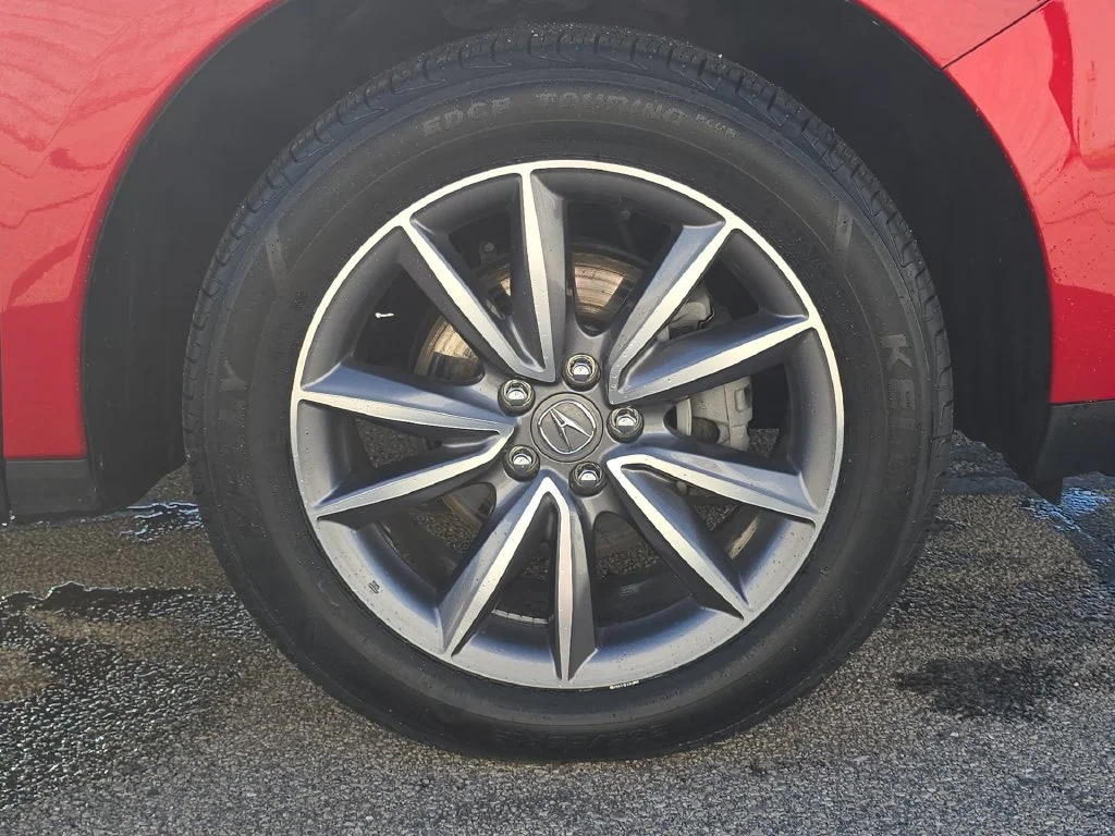 Used 2024  Acura Technology Package image 41