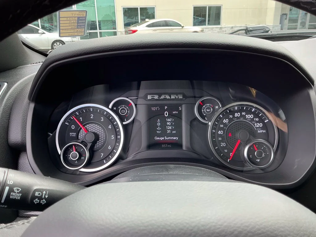 Used 2025 Blue Ram Big Horn/Lone Star image 31