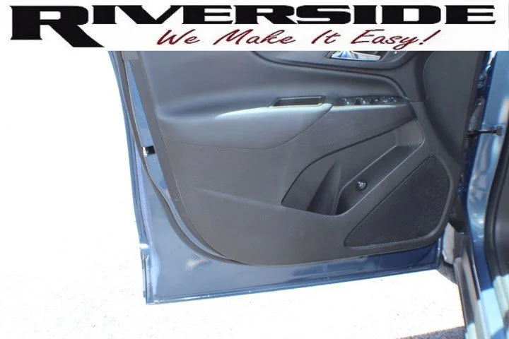 Used 2024 Lakeshore Blue Metallic Chevrolet LT image 6