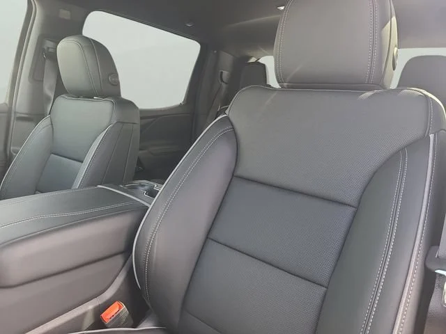 New 2026 Summit White Chevrolet LT - Extended Range image 19