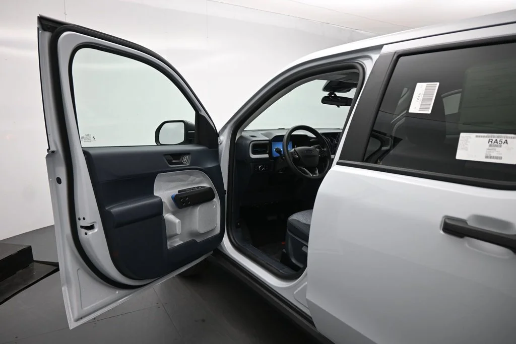 New 2026 Space White Metallic Ford XLT image 8