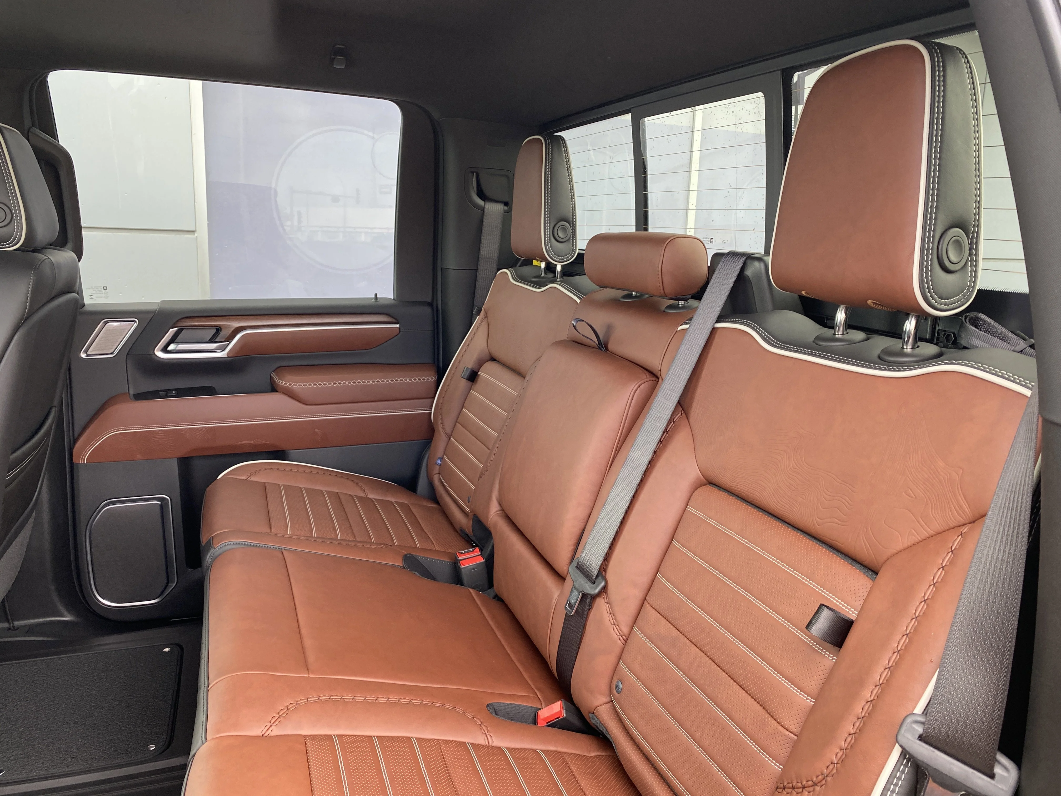 New 2026 ONYX BLACK GMC Denali Ultimate image 29
