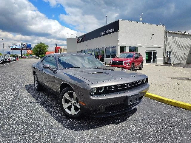 2019 Dodge Challenger SXT Auto's photo