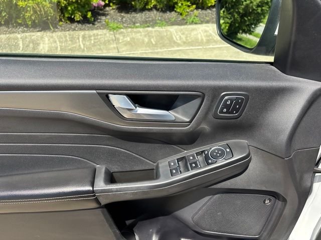 Used 2023 White Ford Active image 15