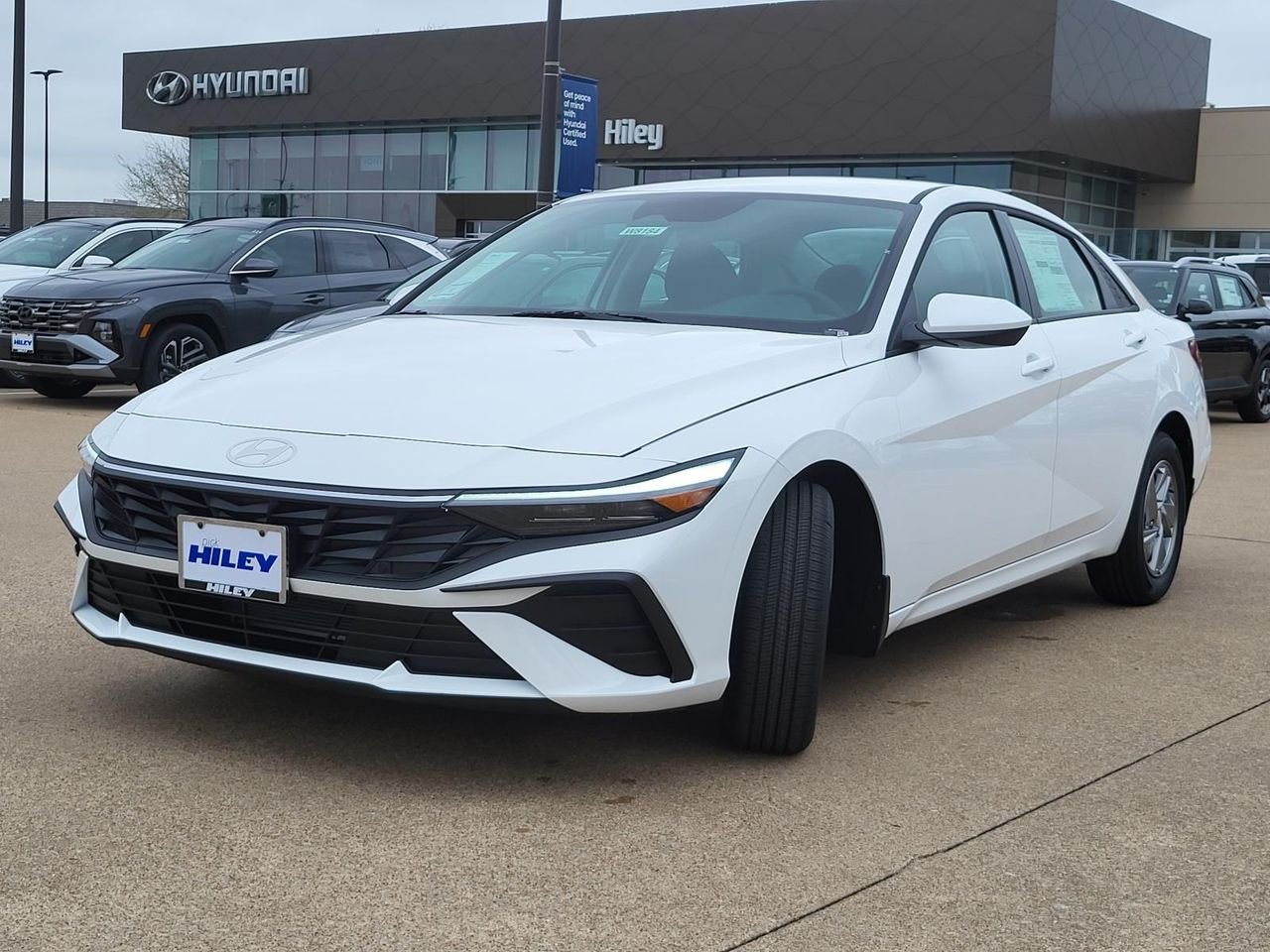 New 2026 Serenity White Hyundai SE image 2