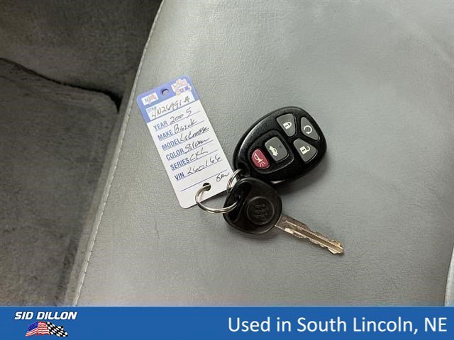 Used 2005 Sterling Silver Metallic Buick CXL image 7