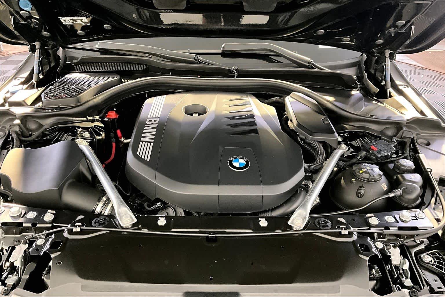 Used 2024 Black Sapphire Metallic BMW 540i xDrive image 30