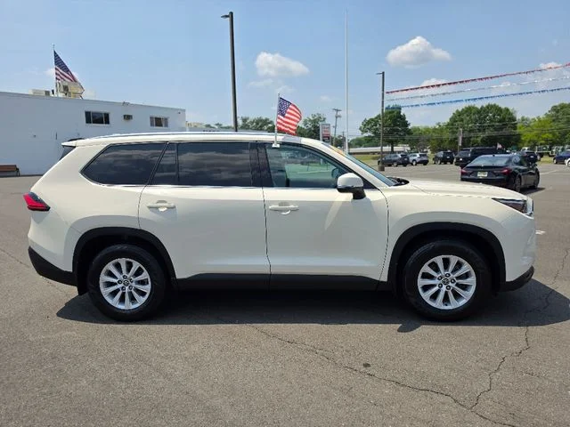 2024 Toyota Grand Highlander XLE - Photo 8