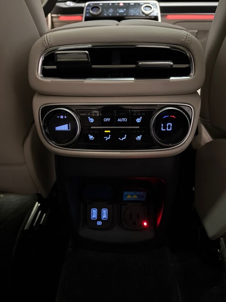 2024 GENESIS GV80 Standard - Photo 18