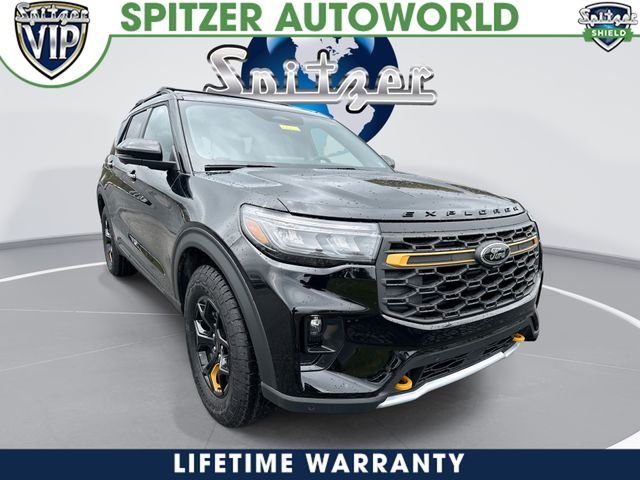 New 2026 Agate Black Metallic Ford Tremor® image 1