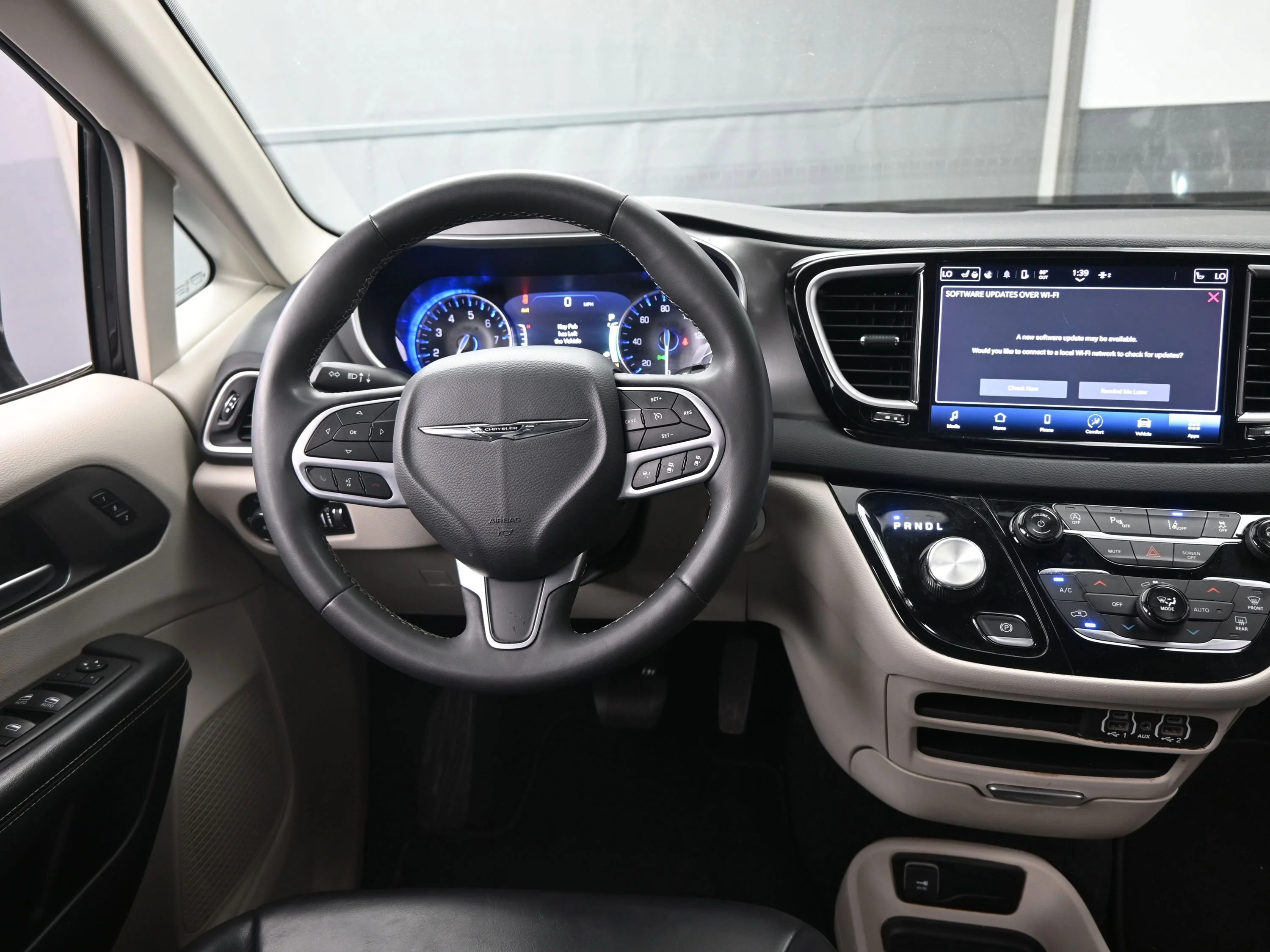 2023 Chrysler Pacifica Touring L - Photo 14