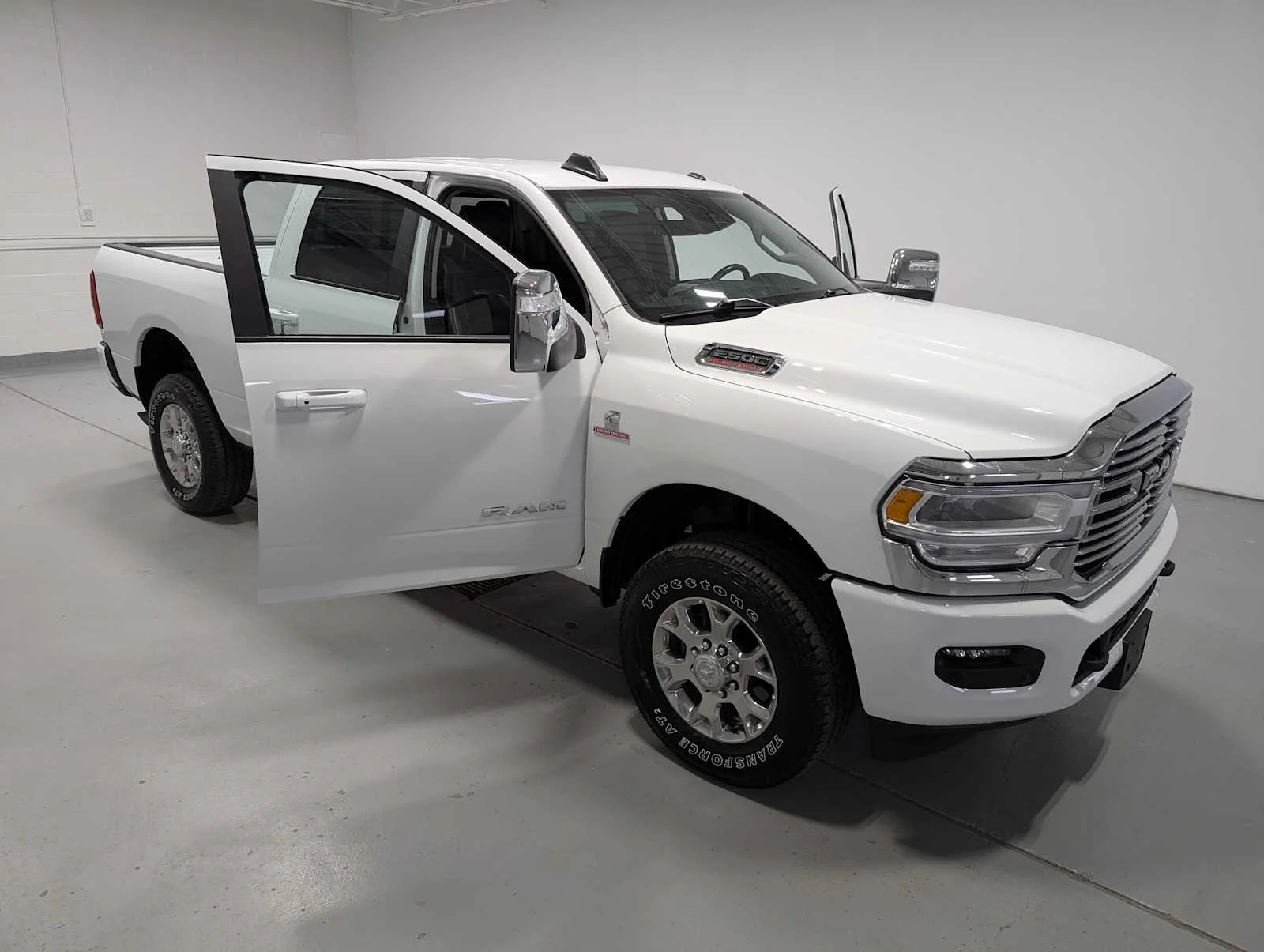 Used 2024 Bright White Clearcoat Ram Laramie image 17