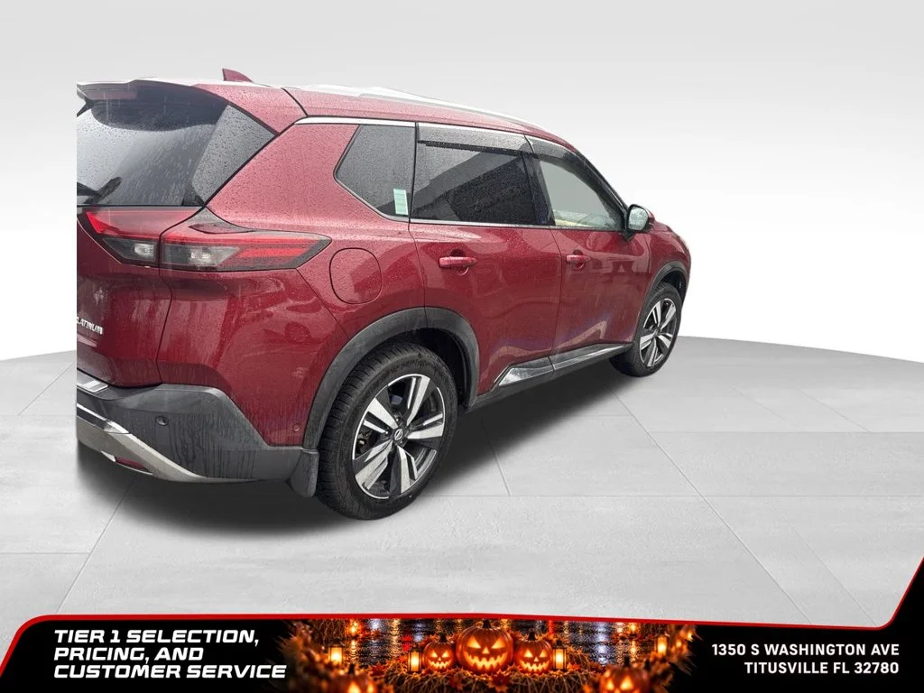 Used 2021 Red Nissan Platinum image 2