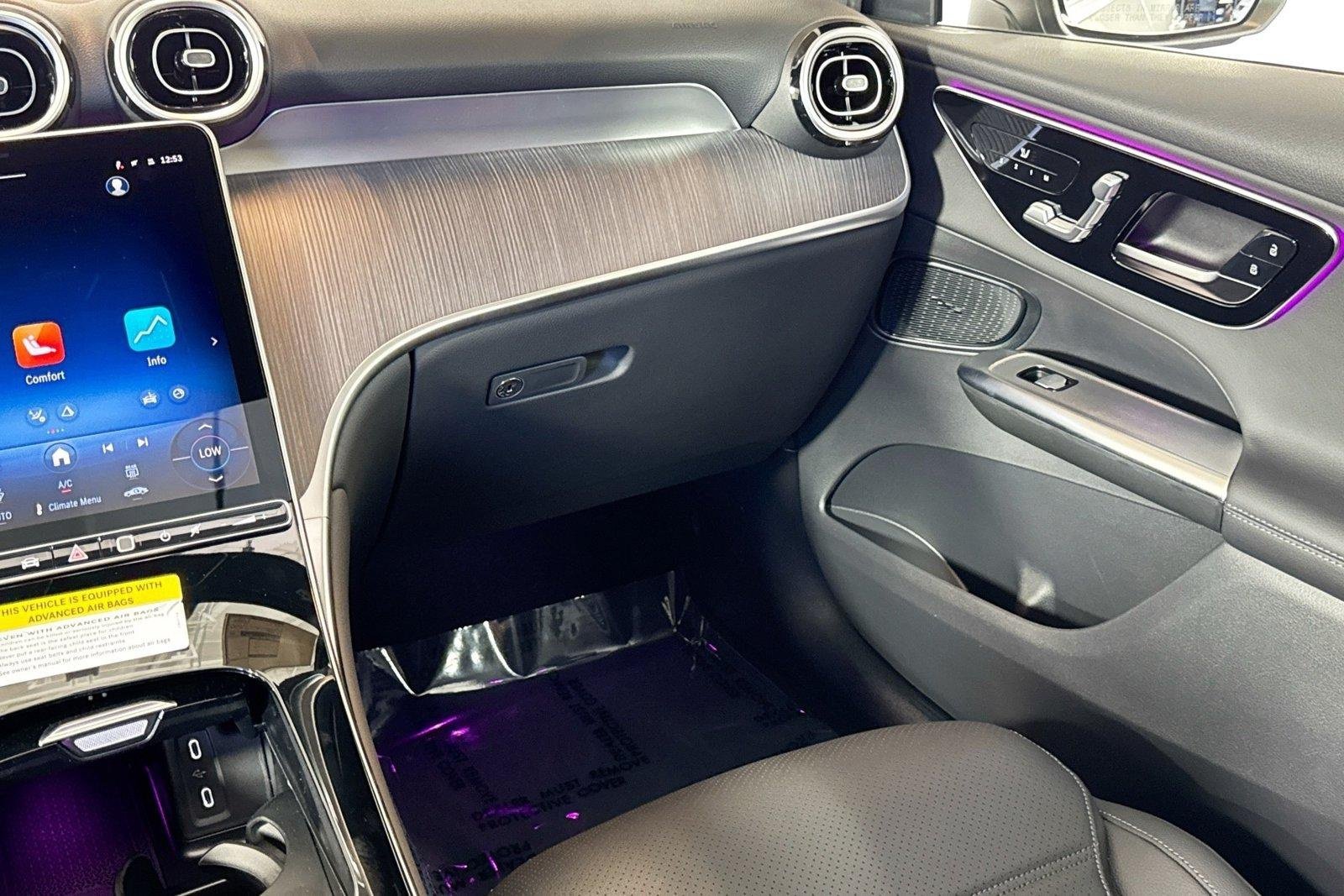 New 2026 Cirrus Silver Metallic Mercedes-Benz GLC 300 image 21