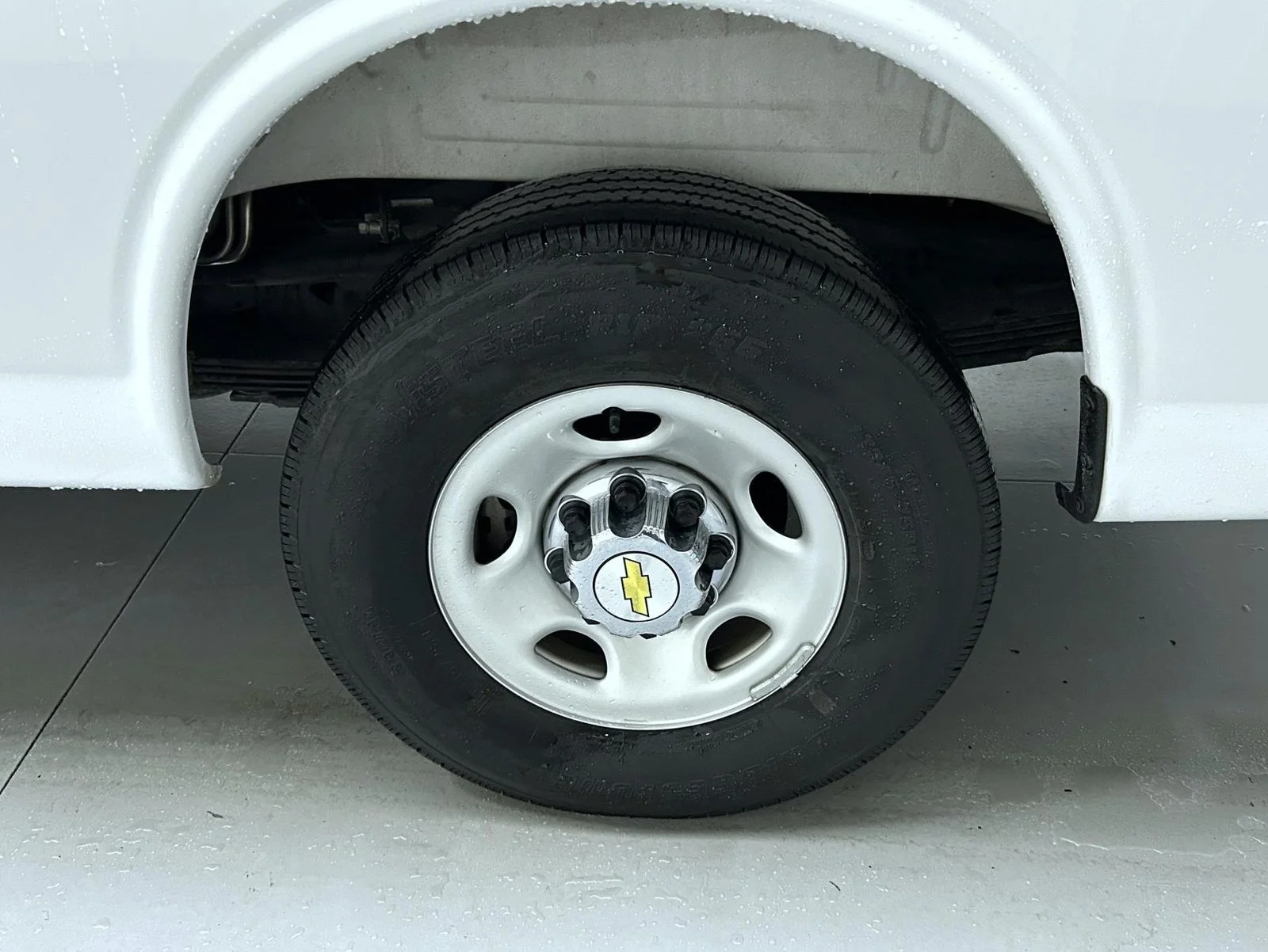 Used 2025 White Chevrolet LT image 21