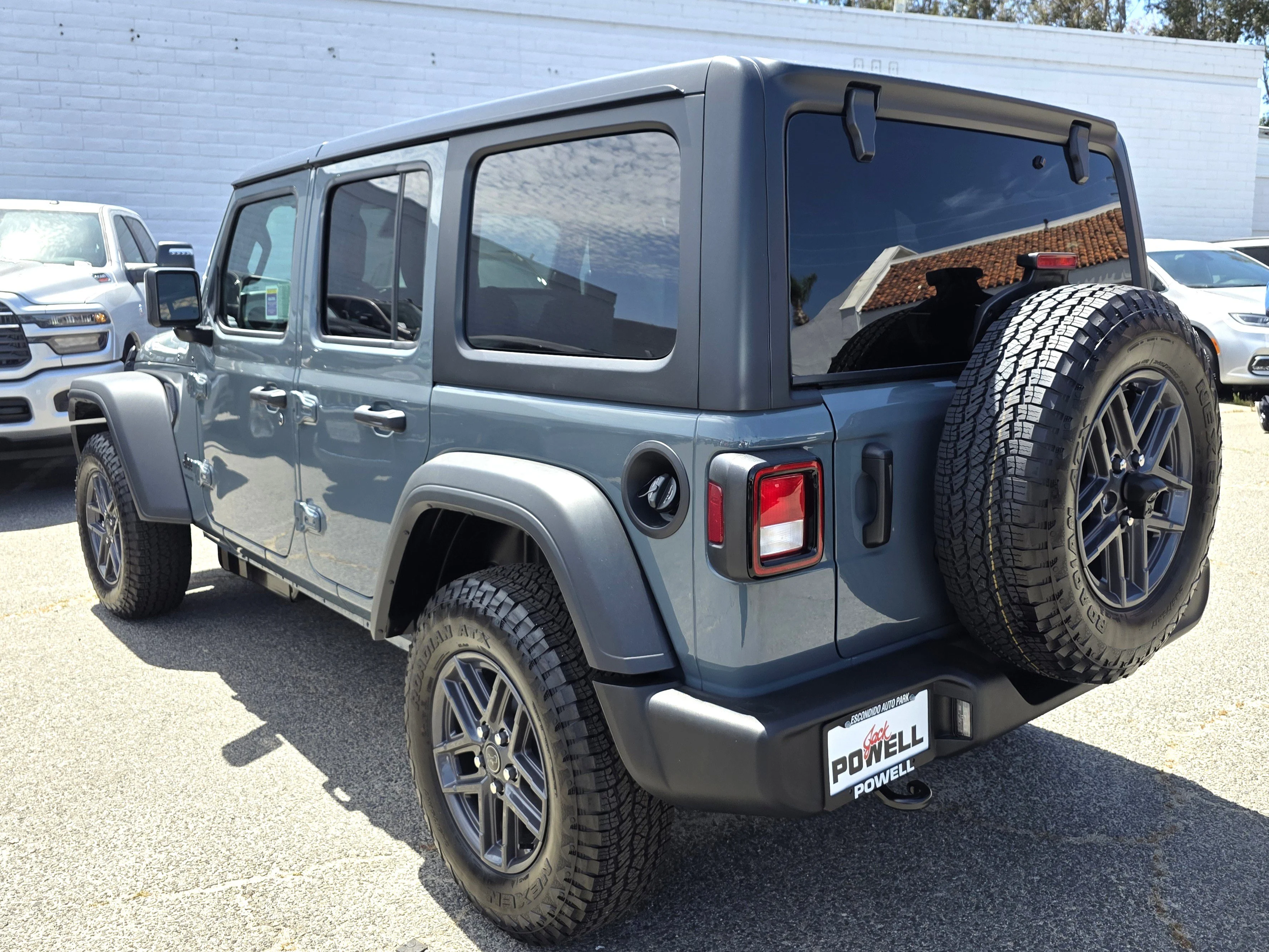 New 2026 Anvil Clearcoat Jeep Sport S image 3