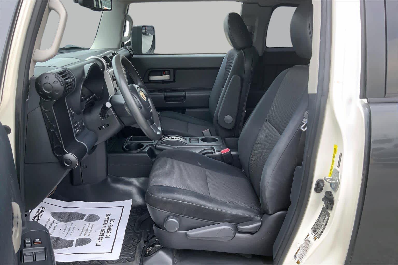 Pre-Owned 2010 Toyota FJ Cruiser