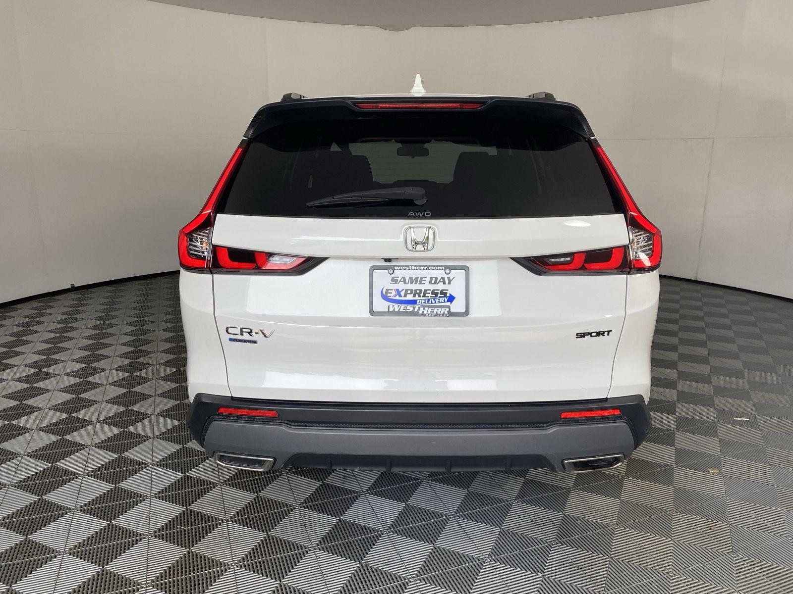 Certified Used 2024 Platinum White Pearl Honda Sport image 6