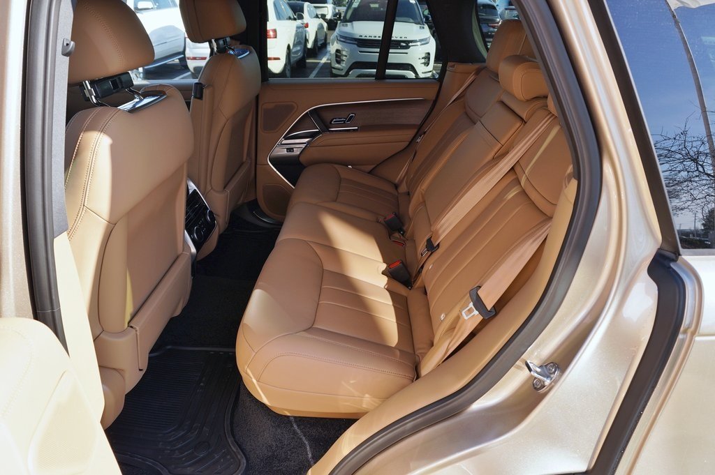 2026 LAND ROVER RANGE ROVER - Image 32